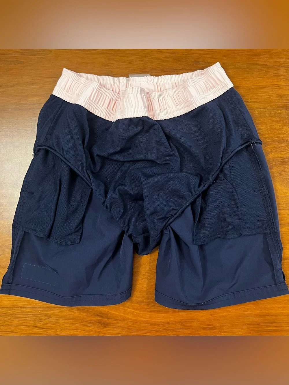 Vineyard Vines Navy Blue Striped Swim Trunks Board Shorts Mens Size S (Flaw)
